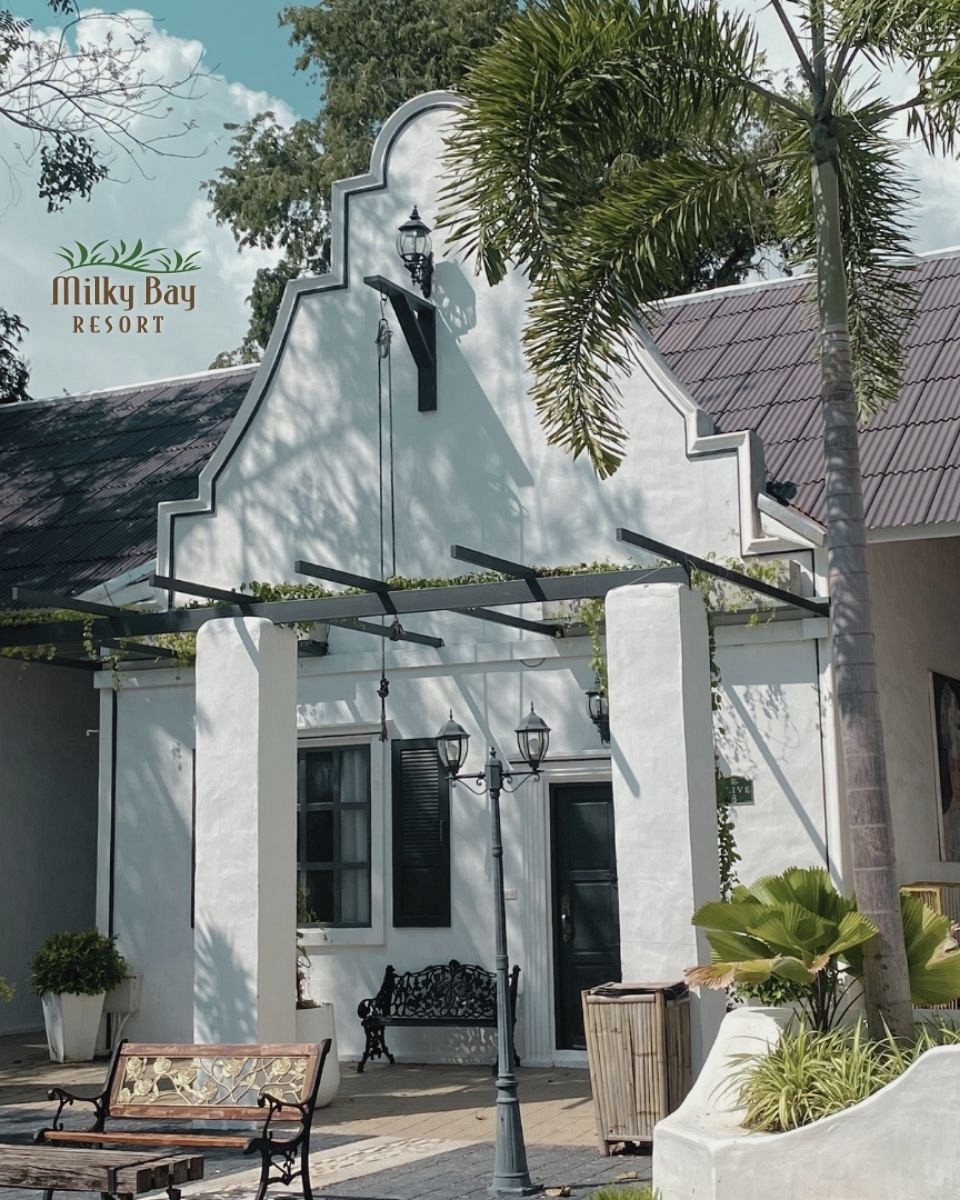Milky Bay Resort