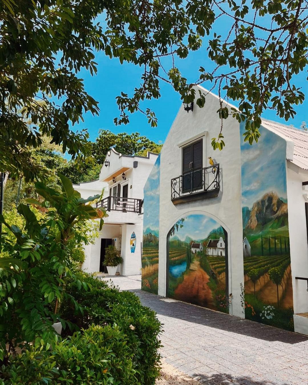Milky Bay Resort