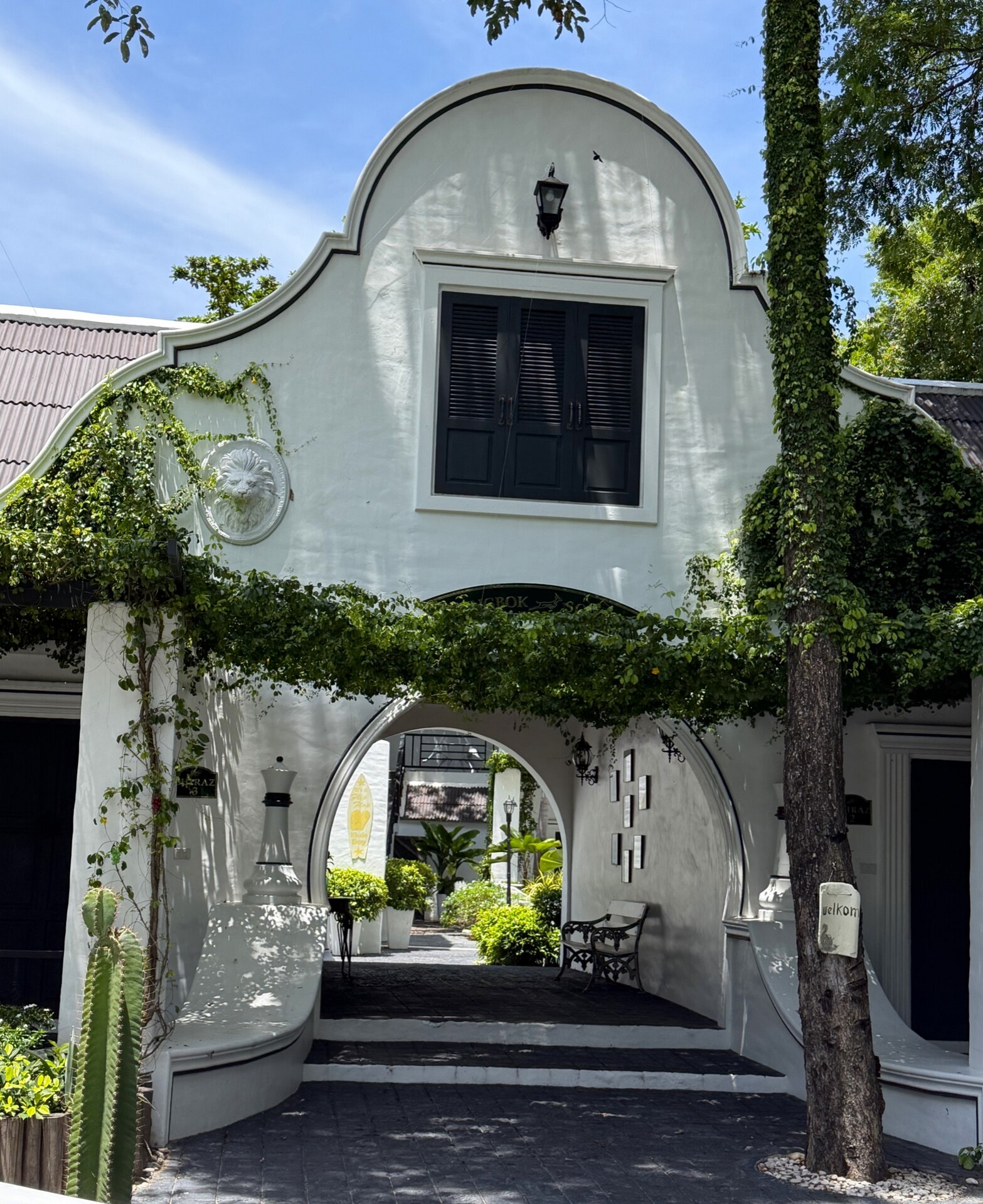 Milky Bay Resort
