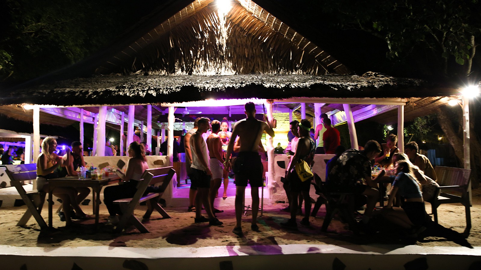 Beachfront Bar, Games and Pool Tables